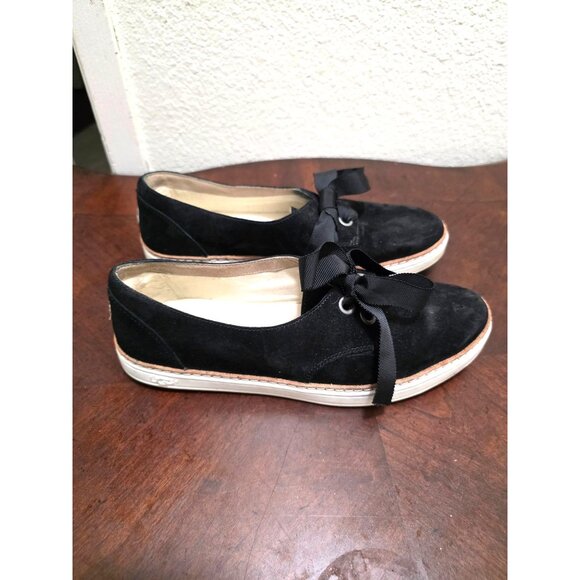 Ugg Women's Black Suede Lace-Up Flats Size 7.5 With Ribbon Detail - Picture 2 of 8